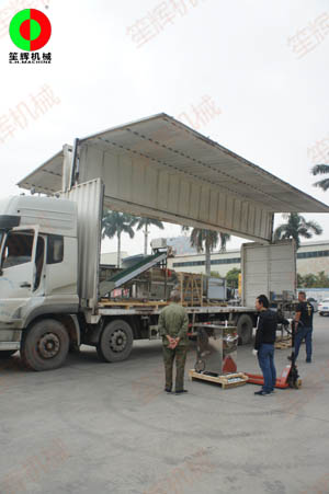 佛山客戶(hù)訂購(gòu)的一整車(chē)食品處理加工機(jī)械順利按期交付......