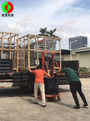 渦流洗菜機(jī)等蔬果清洗加工機(jī)械發(fā)貨交付江西客戶！