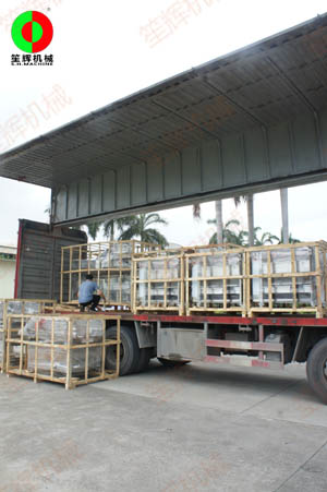 毛刷清洗去皮機及洗菜機等設(shè)備交付河北客戶！